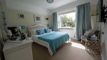 Luxury Double Room | Individually decorated, individually furnished, free WiFi, bed sheets