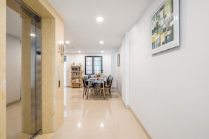 Interior - Pedersen Guesthouse Da Nang (DA NANG)