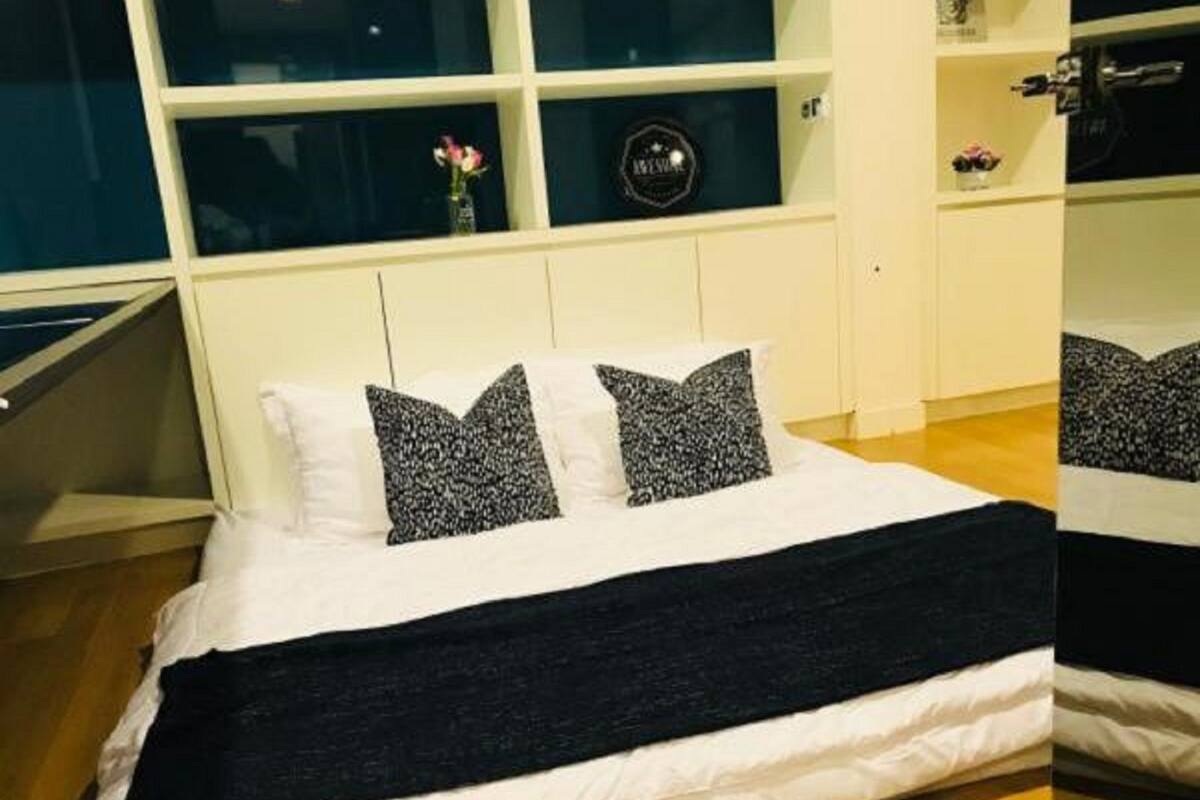 Soundproofing, iron/ironing board, free WiFi, bed sheets