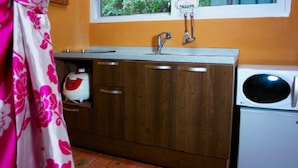 Zimmer (13 PY, Ttalgi) | Eigene Kochnische