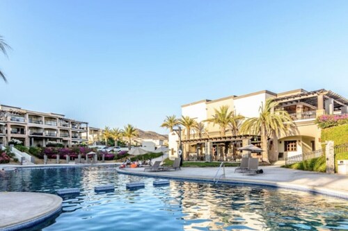 Hillside Ocean Views: Private Terrace & Pool