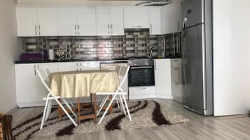 Villa, 2 Bedrooms | Private kitchenette | Fridge, oven, stovetop, dishwasher