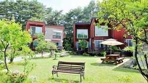 Unclassified image, 4 of 60, button - Chocolate Pension (Gangneung)