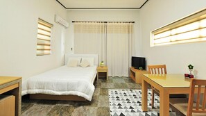 Studio (Dawn: base 2 pax) | Individually decorated, individually furnished, free WiFi