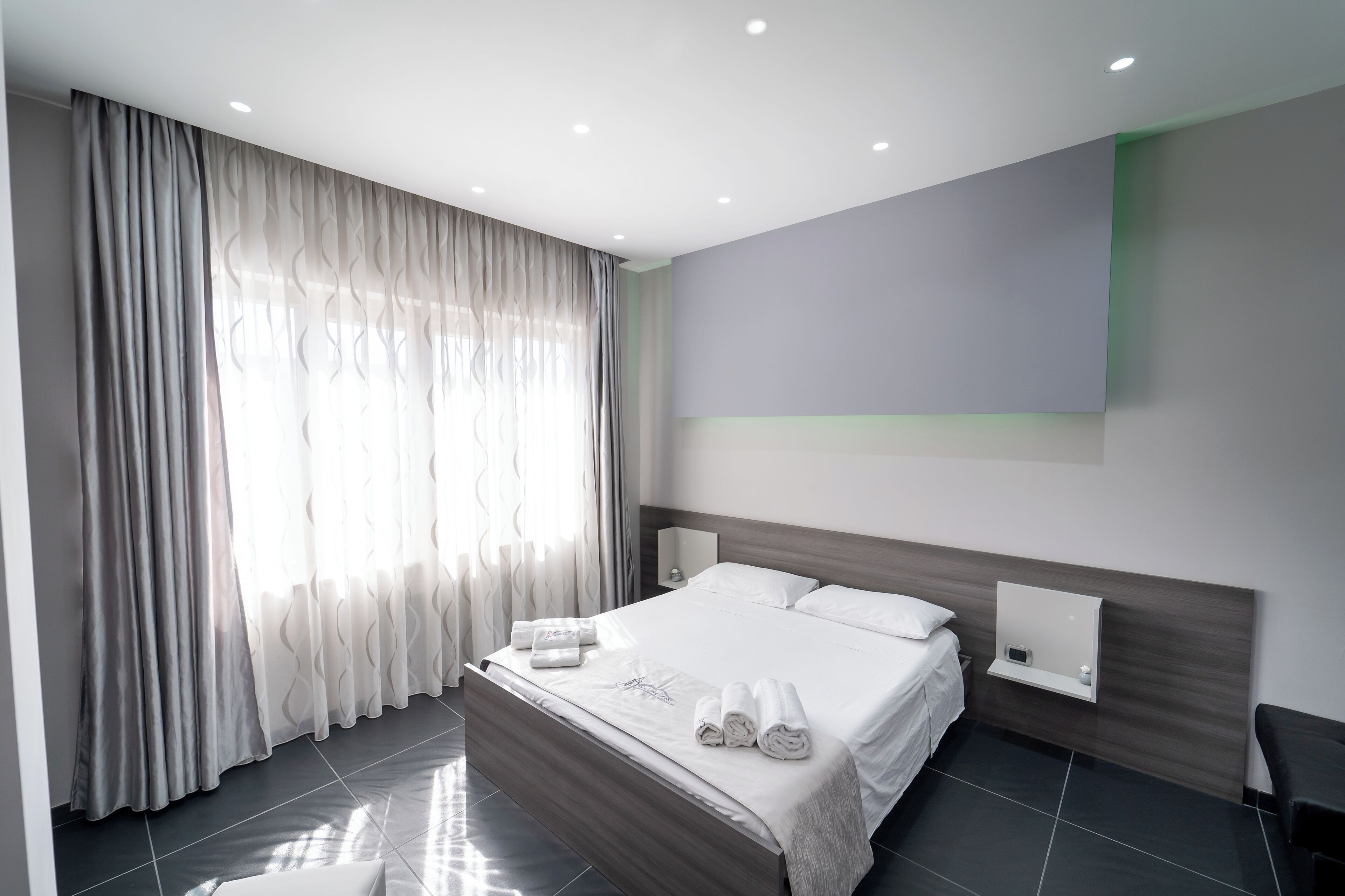 In-room safe, desk, blackout curtains, free WiFi