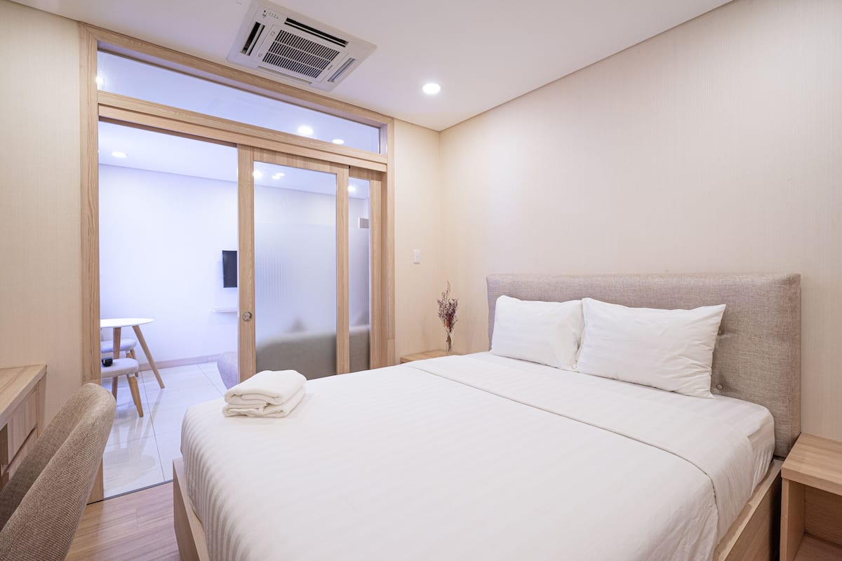 Superior Apartment, 1 Bedroom (with Window)
