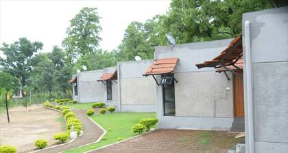 Kanha Kiskindha Resort