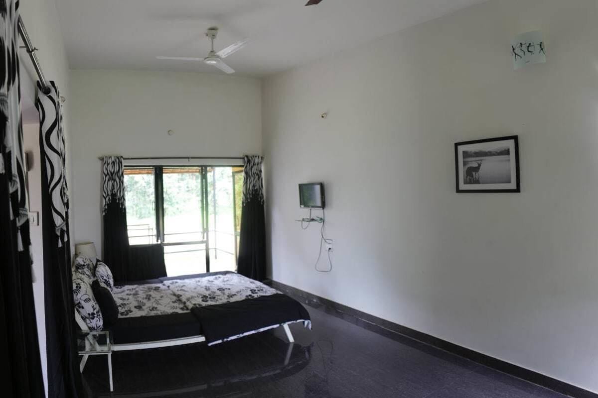 1 bedroom, in-room safe, individually furnished, desk
