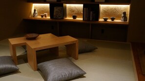 Library - Shikikaboku (Kyoto)
