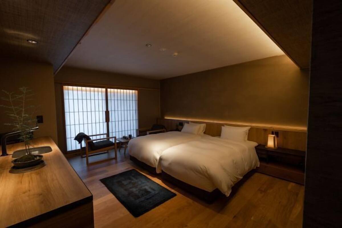 1 bedroom, premium bedding, down duvets, free minibar