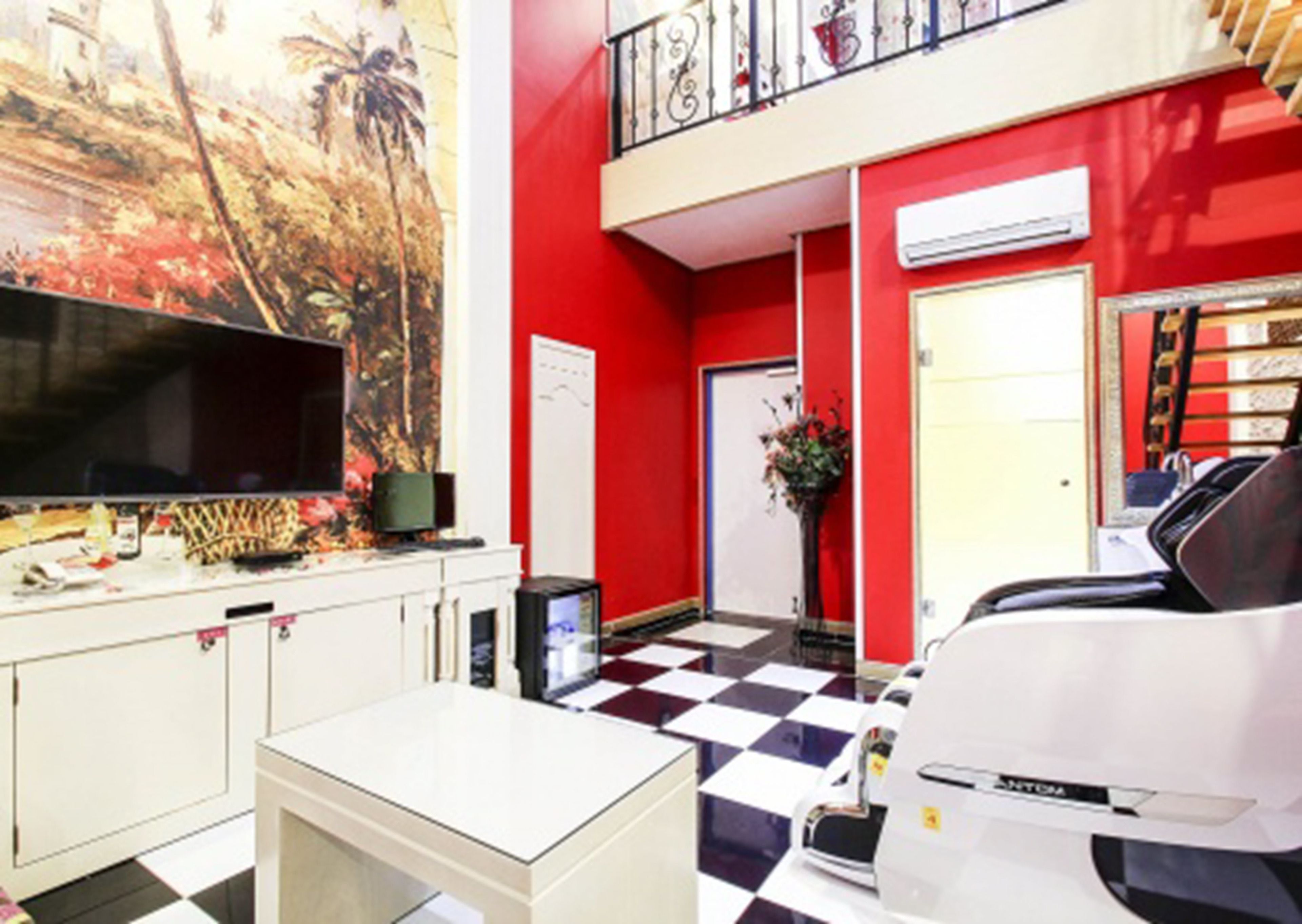 Duplex, Terrace (A) | Living area | 49-inch LCD TV with cable channels, TV, computer