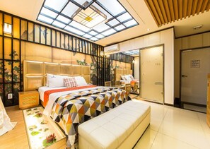 Estudio estándar (World) | Decoración personalizada, muebles diferentes y wifi gratis 