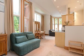 One-Bedroom Apartment | Living area | Flat-screen TV - The Lodge (Nottingham)