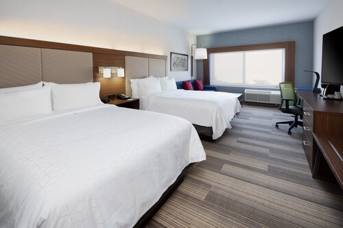 Holiday Inn Express & Suites Murrieta by IHG