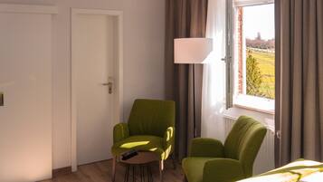 Doppelzimmer | Wohnbereich | Fernseher