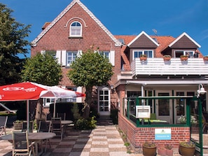 Front of property - Lindenhof Hotel Garni (Fehmarn)