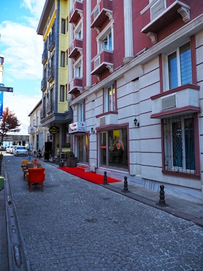 Exterior detail - Le Safran Palace (Istanbul)