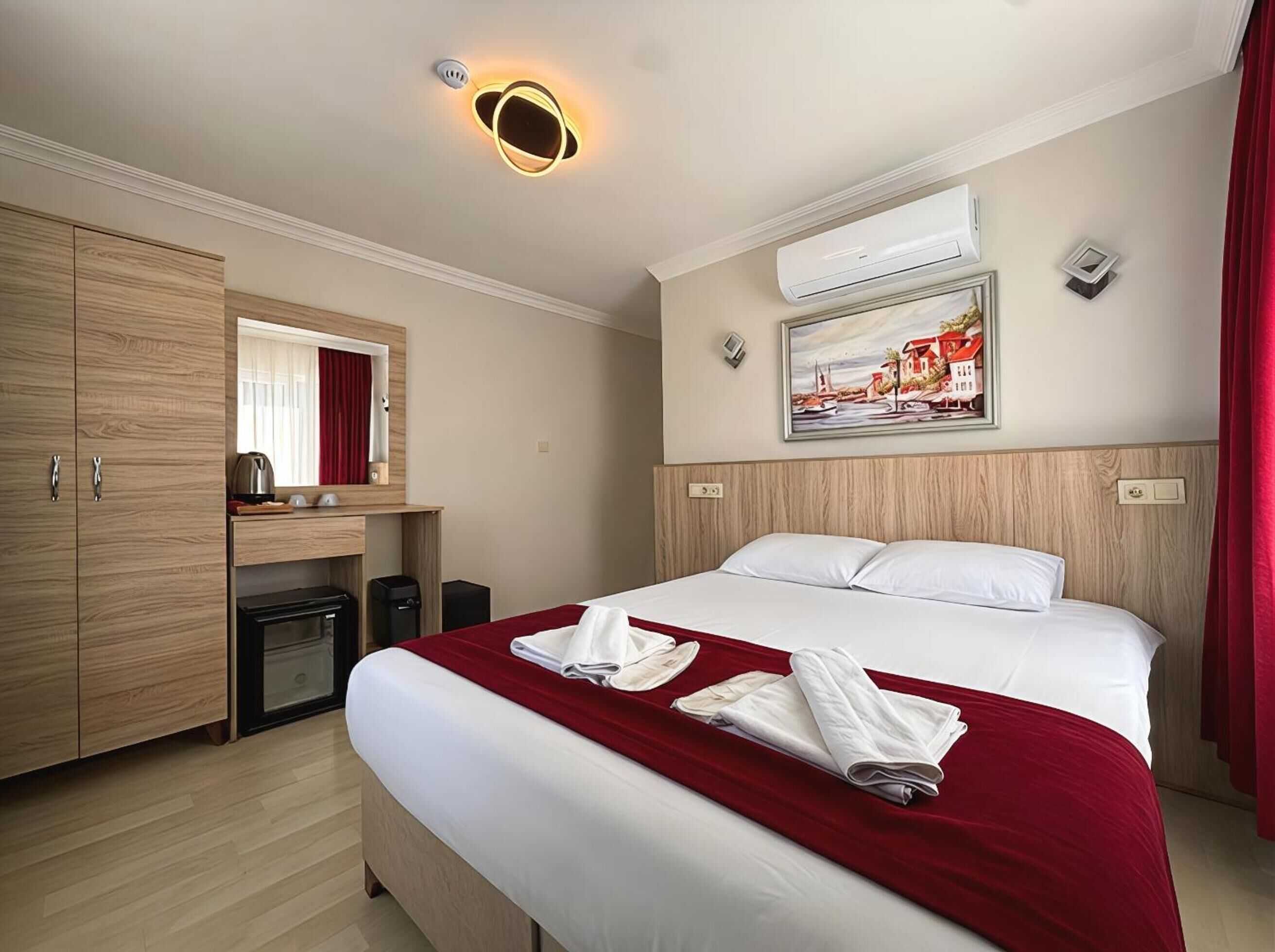 Premium bedding, minibar, in-room safe, desk
