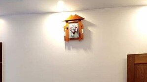 Unclassified image, 3 of 10, button - Hotel Luxury (Hai Phong)
