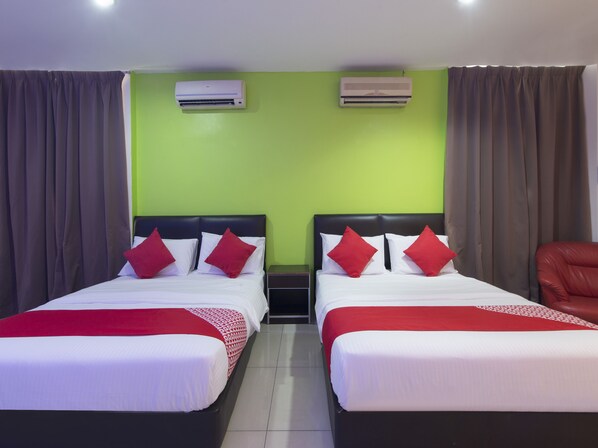 Suite familiar | Escritorio, wifi gratis, ropa de cama