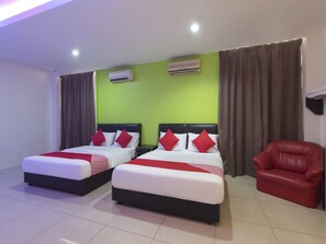 Suite familiar | Escritorio, wifi gratis, ropa de cama