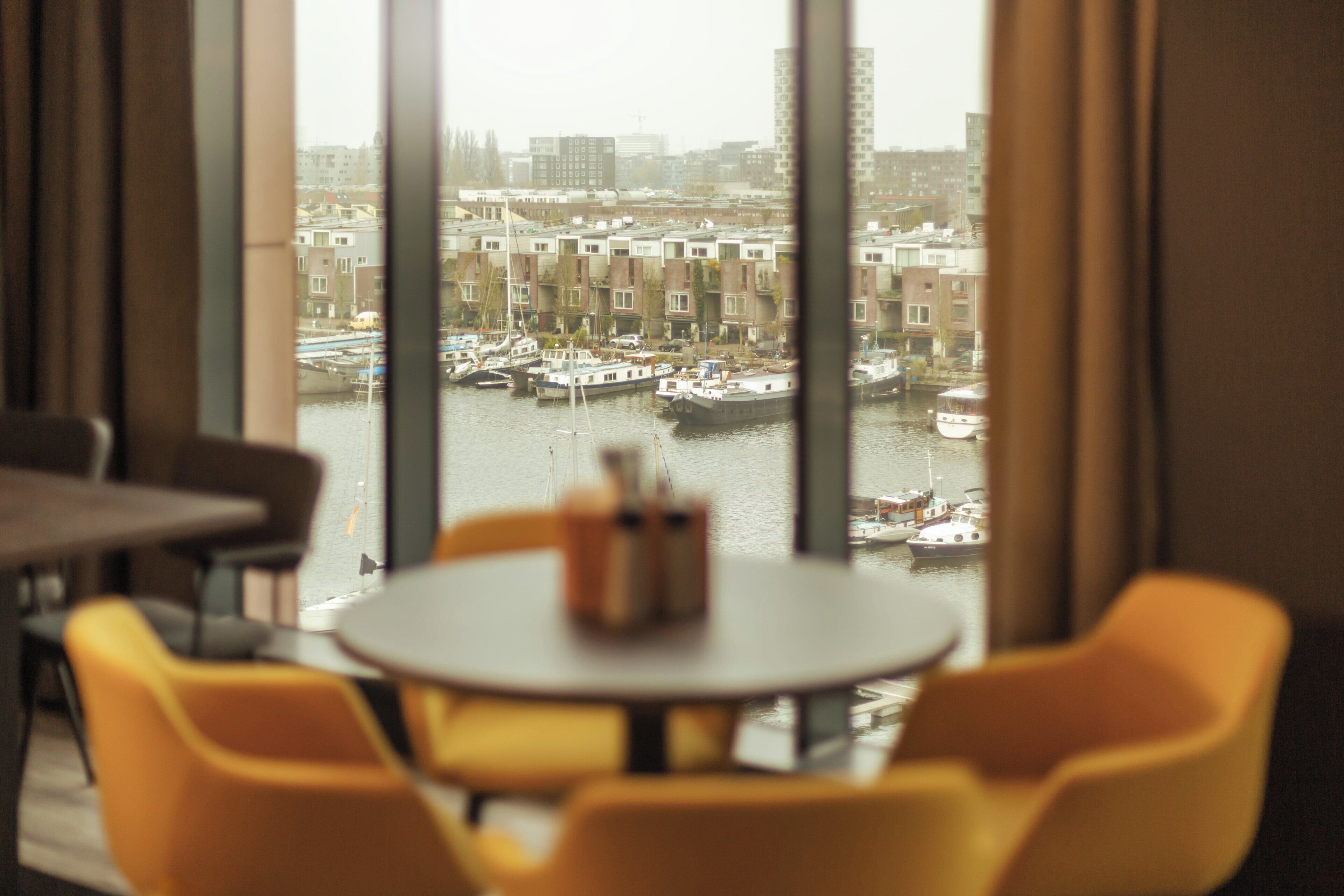 Foto - Holiday Inn - the niu, Fender Amsterdam