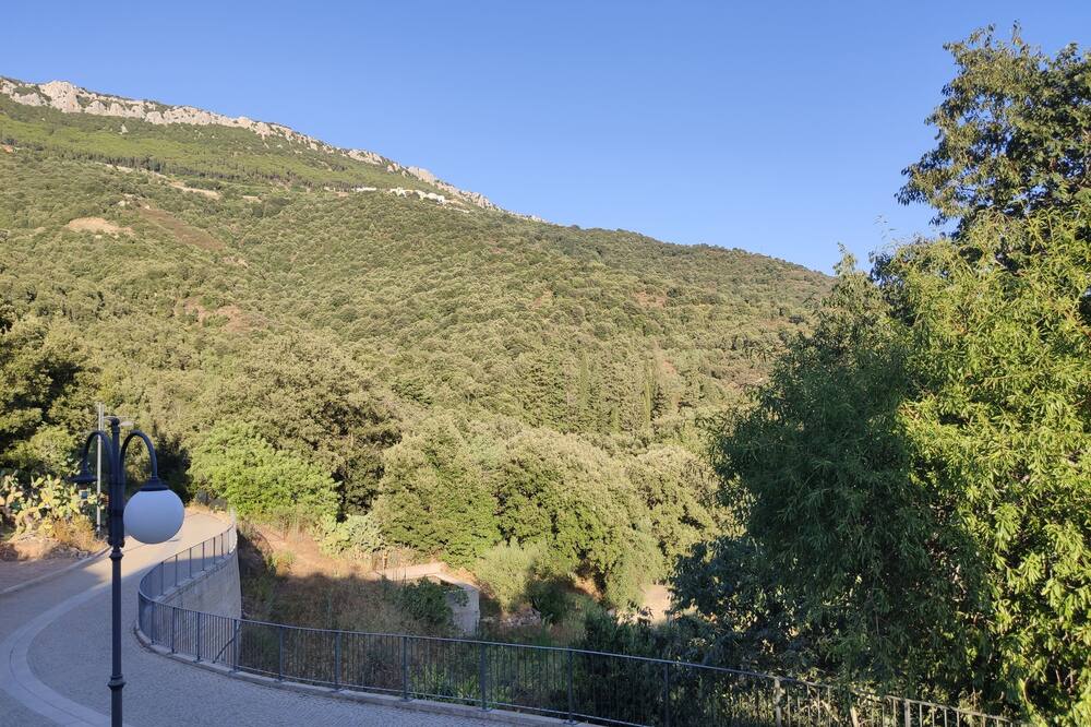\"Sa Dommu 'e su coro\" detached house