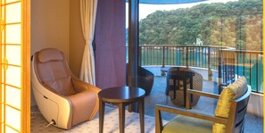 Rom, havutsikt, hjørnerom (Japanese-Western Style) | Minibar, safe på rommet, skrivebord for bærbar PC og blendingsgardiner