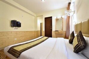 Fer et planche à repasser, Wi-Fi gratuit, draps fournis