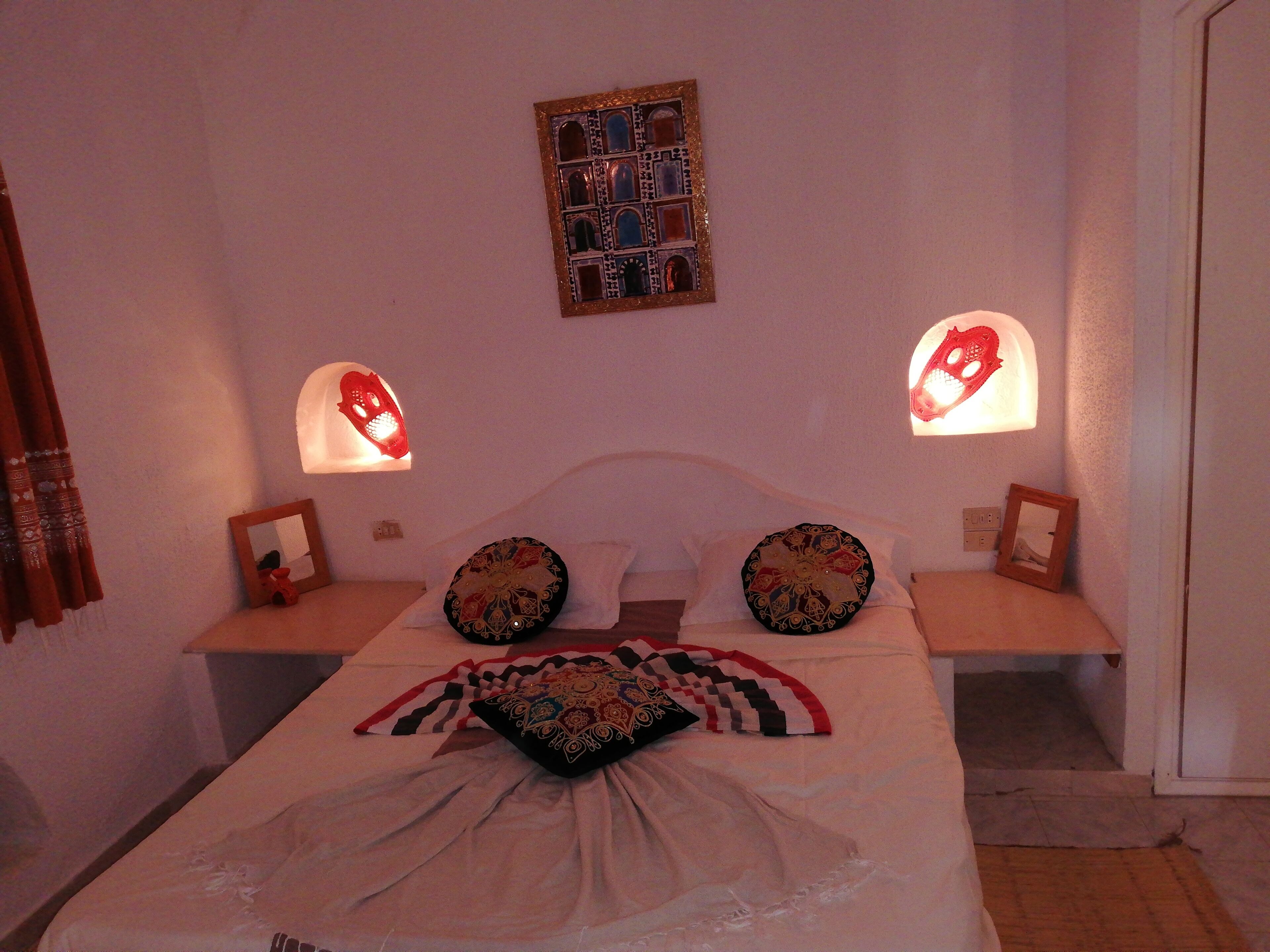 2 chambres, fer et planche à repasser, Wi-Fi, draps fournis