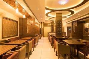 Breakfast, lunch and dinner served  - Hotel Drishti, Bhopal (Bhopal)