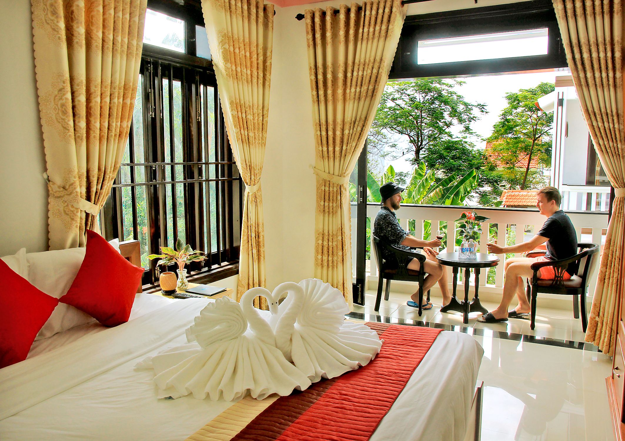 Deluxe Single Room | Minibar, desk, free WiFi