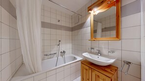 Bathtub
