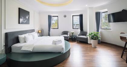 N Queen Apartment Hotel