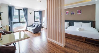 N Queen Apartment Hotel