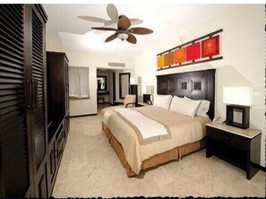 2 bedrooms, in-room safe, iron/ironing board, WiFi - Prime location! Casa Dorada, Cabo San Lucas, Medano Beach (Cabo San Lucas)