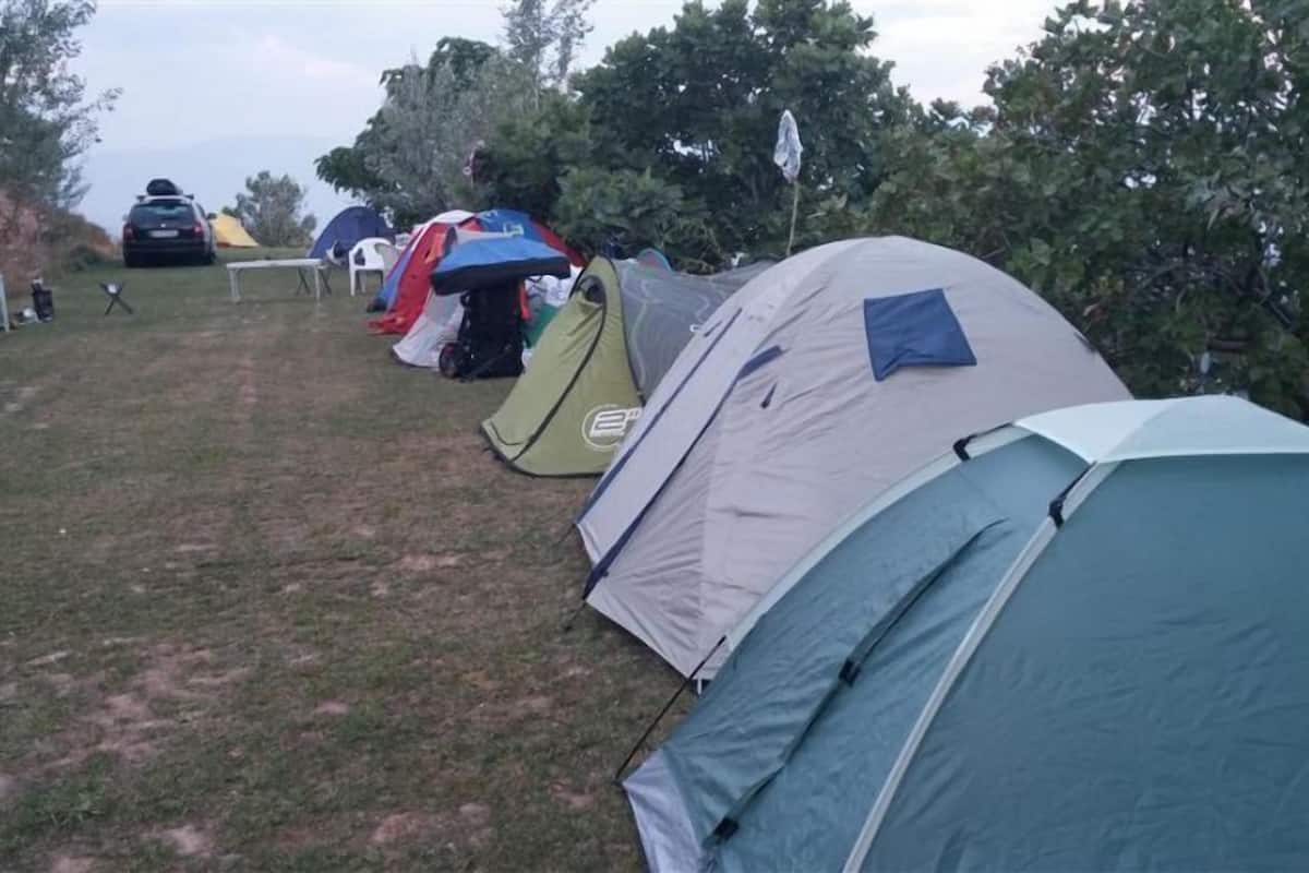 Tent Space | Iron/ironing board (on request), free WiFi, bed sheets