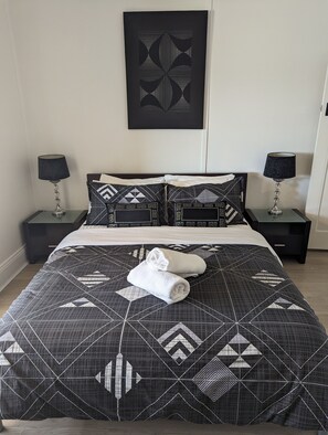 2 Schlafzimmer, Bügeleisen/Bügelbrett, kostenloses WLAN, Bettwäsche