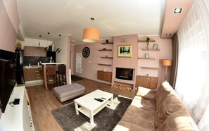 Madea Apartment 64 | Living area