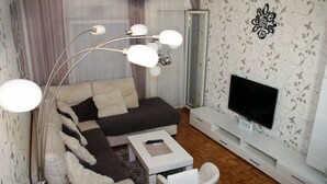 Madea Apartment 55 | Area soggiorno | TV a schermo piatto