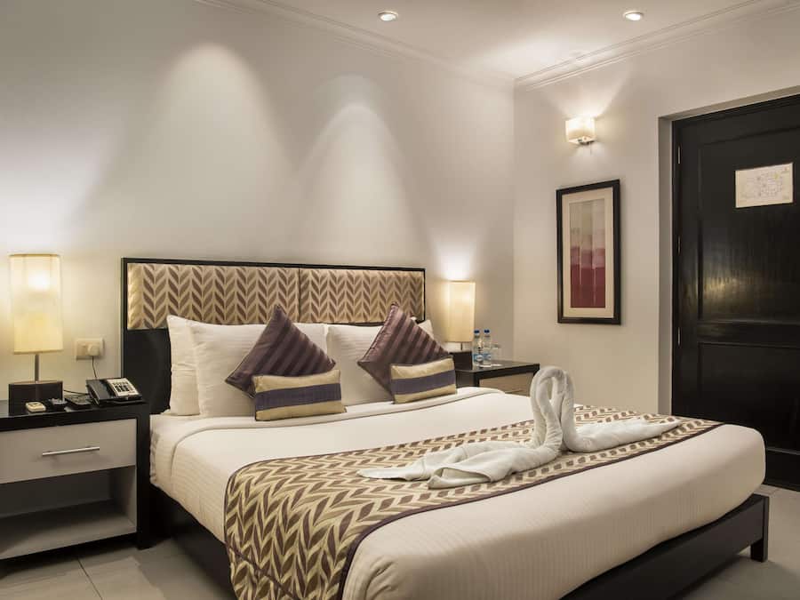 Memory-foam beds, minibar, in-room safe, desk