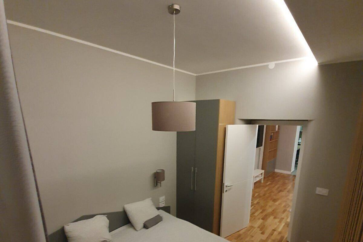 Home Living Family | 書桌、手提電腦工作空間、熨斗/熨衫板、免費 Wi-Fi