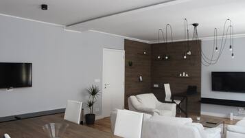Home Living Business | Wohnbereich | Flachbildfernseher