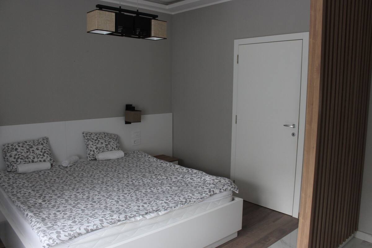 Home Living Spa | 書桌、手提電腦工作空間、熨斗/熨衫板、免費 Wi-Fi