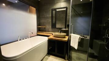 Coffres-forts dans les chambres, bureau, rideaux occultants