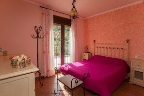 Soundproofing, free WiFi, bed sheets - Ca L'angels (Prat de Comte)