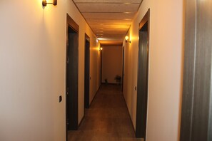 Hallway - Ca L'angels (Prat de Comte)