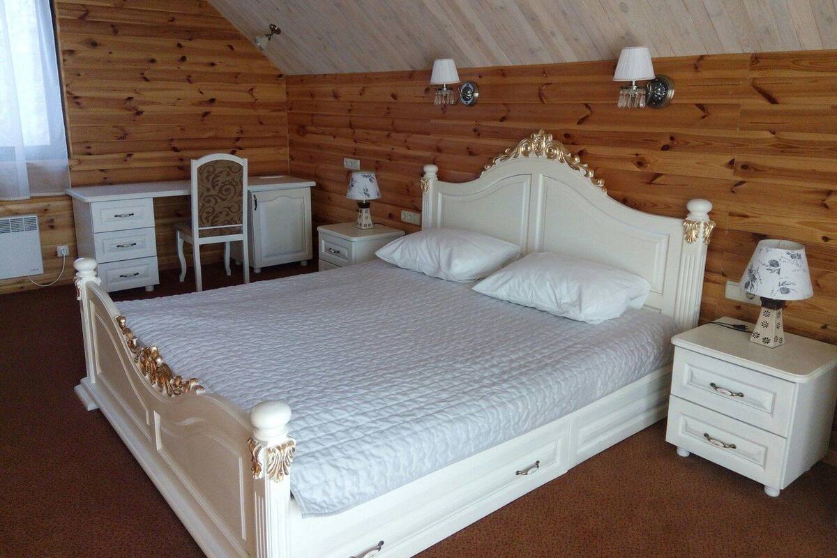 In-room safe, blackout curtains, iron/ironing board, free WiFi