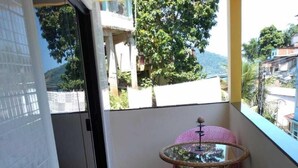 Hallway - Casa Familiar - Hostel (Angra dos Reis)