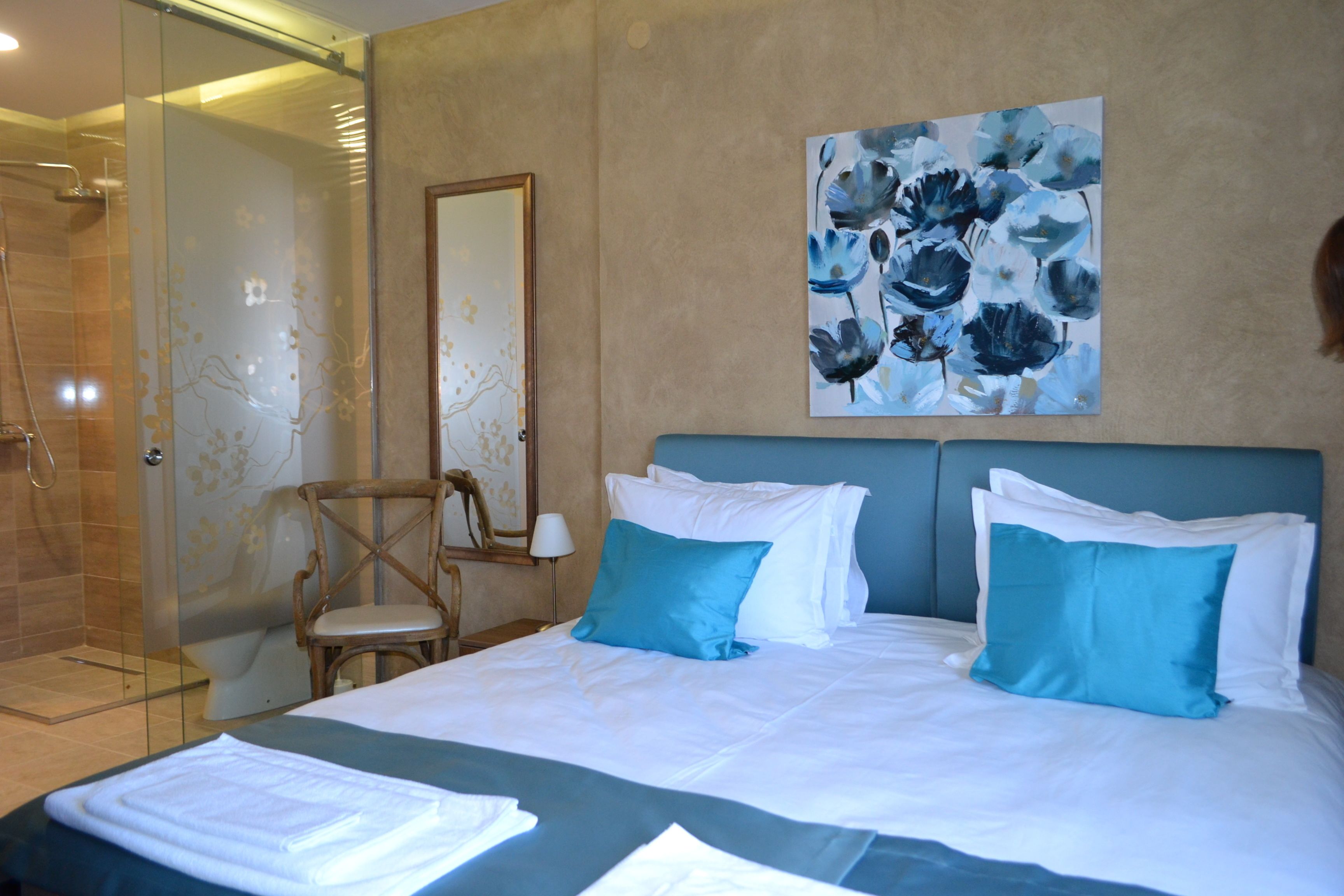 Luxury Double Room | In-room safe, desk, blackout curtains, soundproofing